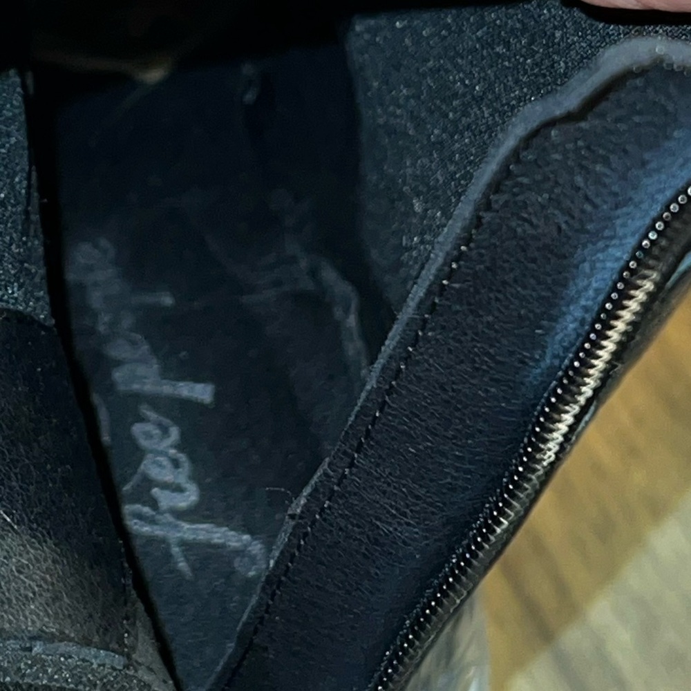 Free People Essential Chelsea Boots . - Picture 12 of 12